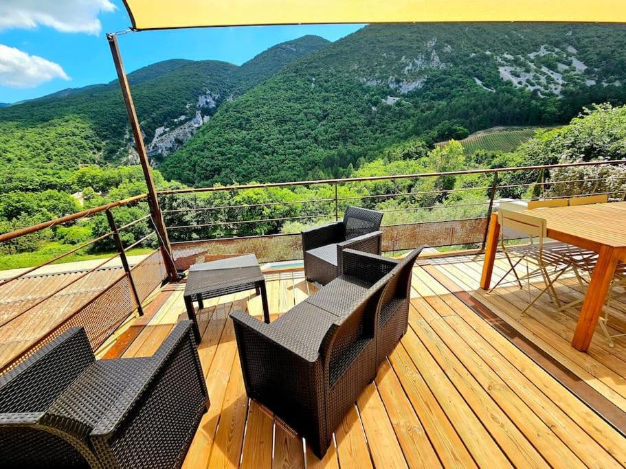 La Castellane, Vue Imprenable Sur Le Luberon Villa Saignon Exterior photo