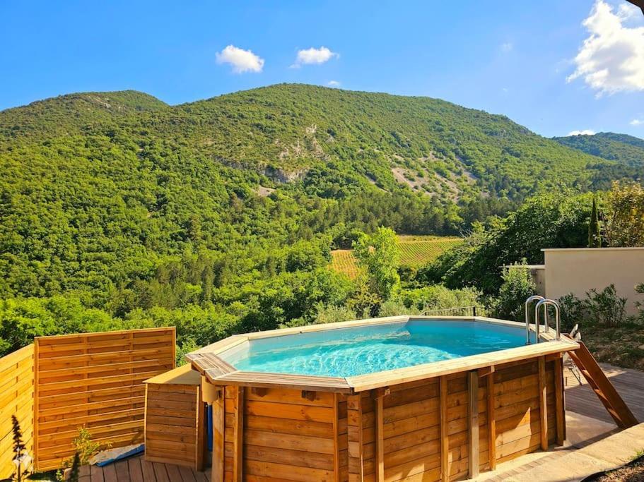 La Castellane, Vue Imprenable Sur Le Luberon Villa Saignon Exterior photo